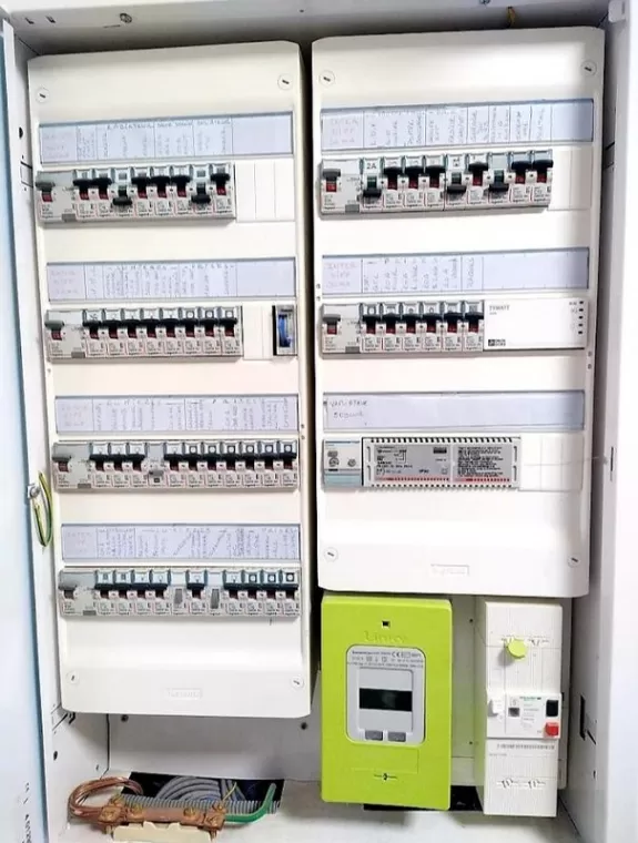 Remise aux normes de tableaux électriques à Gap, Gap, SARL Allemand